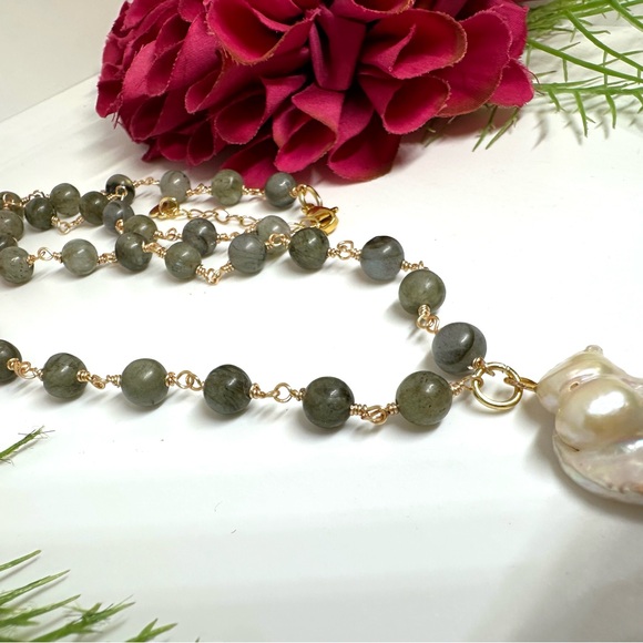 NEW⚜️Labradorite & Freshwater Pearl Handmade Necklace - Picture 6 of 8